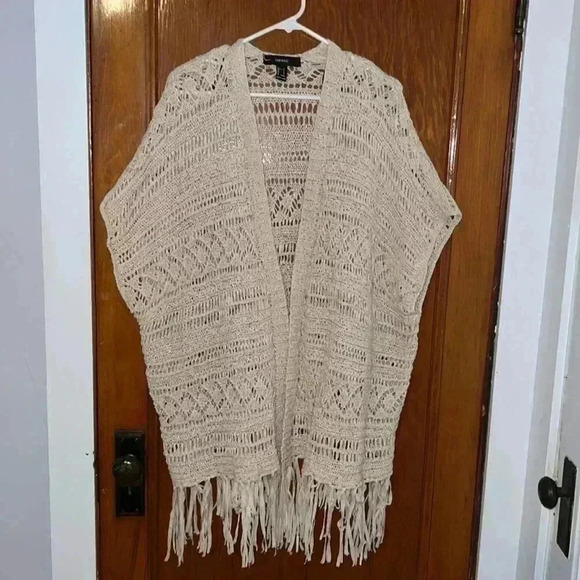 COPY - Forever 21 Sweater - Picture 1 of 3